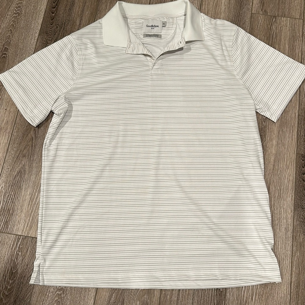 Men’s shirt. Size XL. No visible stains or flaws. Worn twice